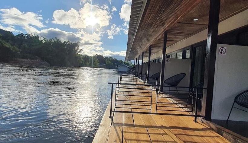 Riverside Hill Resort & Restaurant
