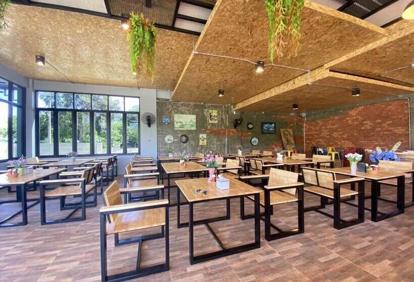 Riverside Hill Resort & Restaurant