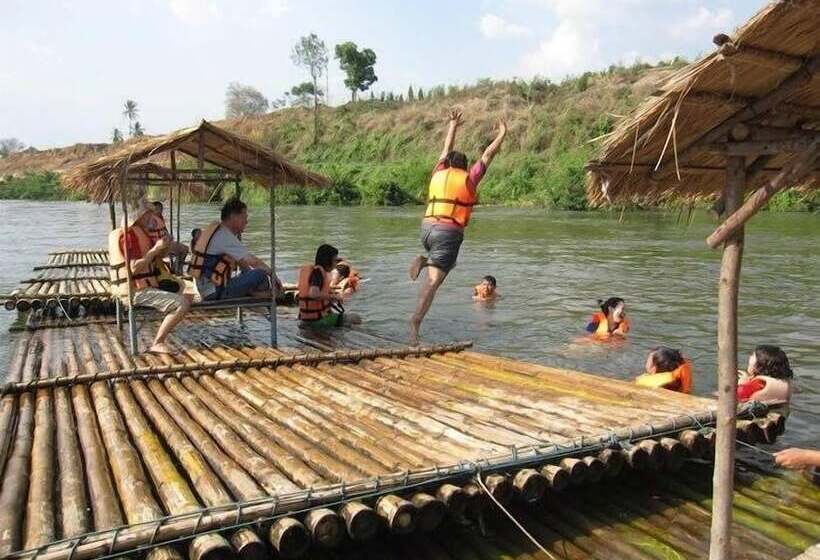 Riverside Hill Resort & Restaurant