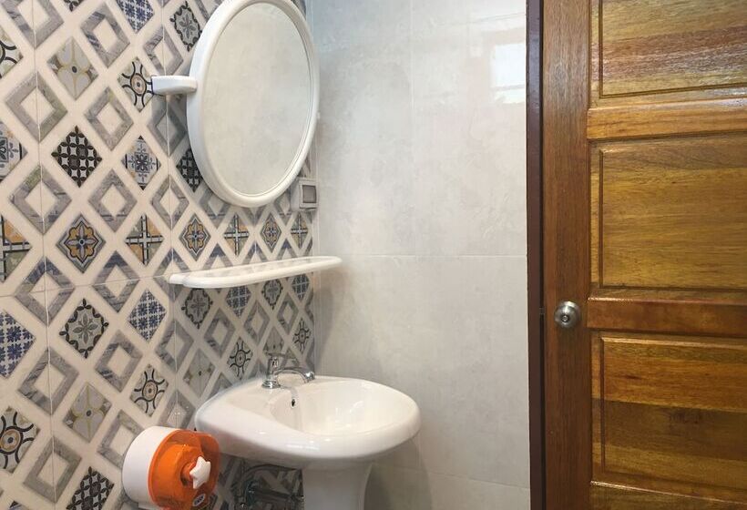 Riverside Hill Resort & Restaurant