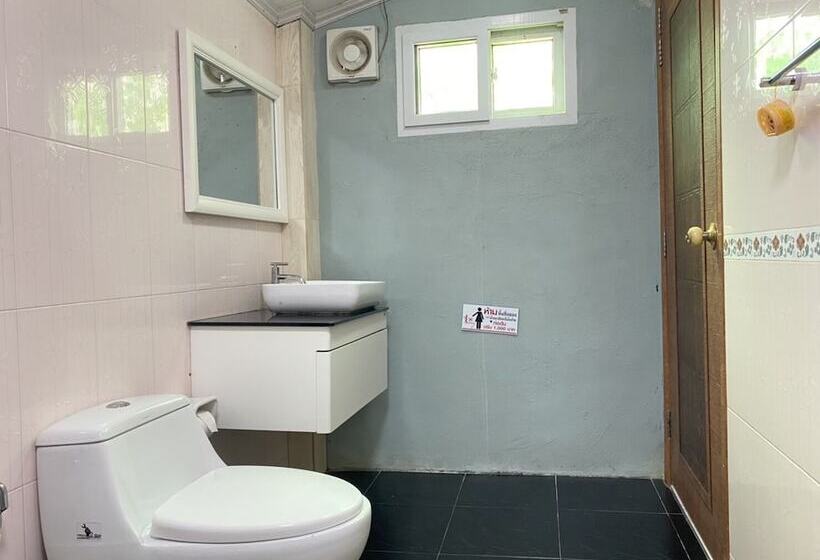 Riverside Hill Resort & Restaurant