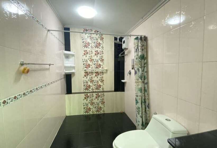 Riverside Hill Resort & Restaurant