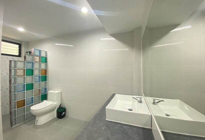 Riverside Hill Resort & Restaurant