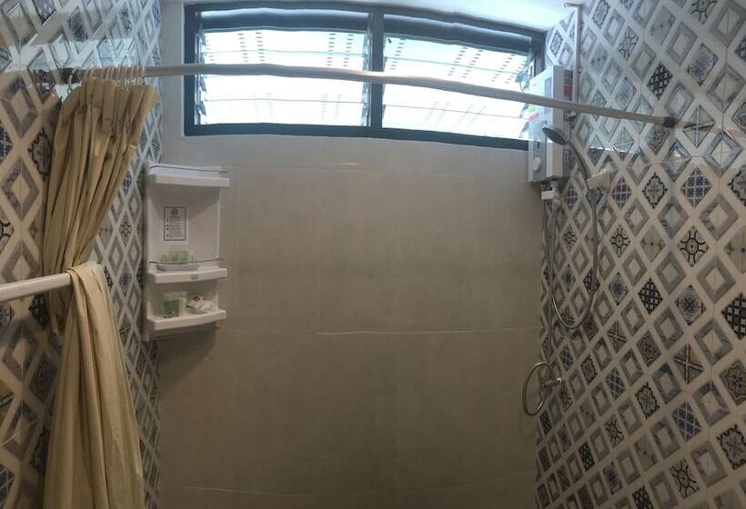 Riverside Hill Resort & Restaurant