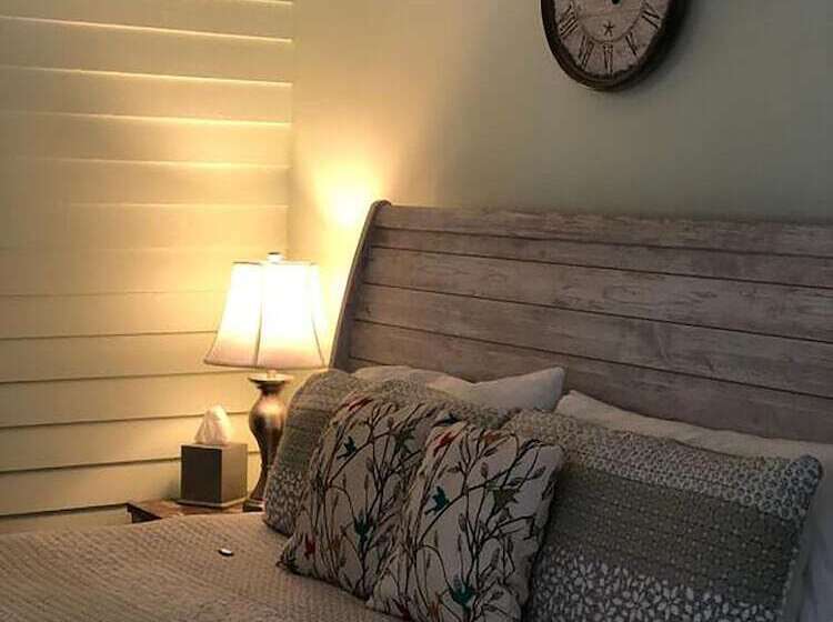 Seaglass Inn Bed And Breakfast