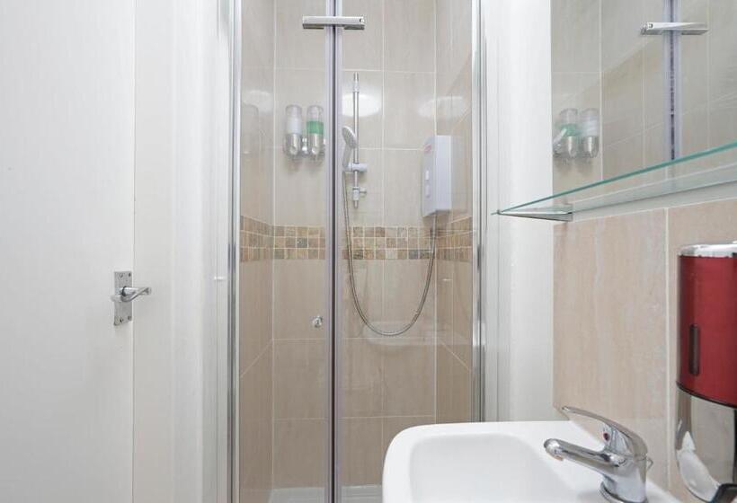 Victoria House Apartments