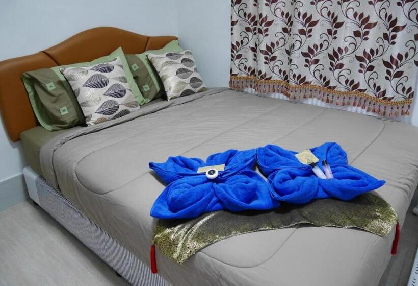 ユースホステル Nawee Guesthouse Sairee