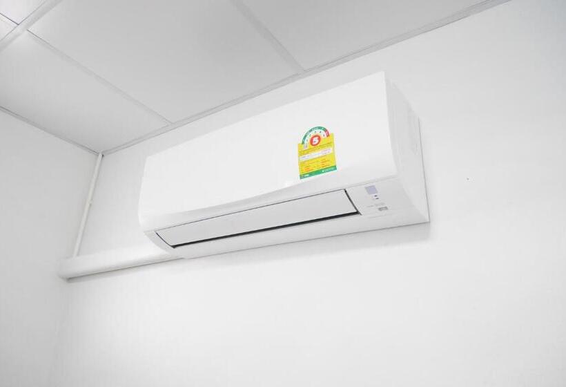 ユースホステル Nawee Guesthouse Sairee