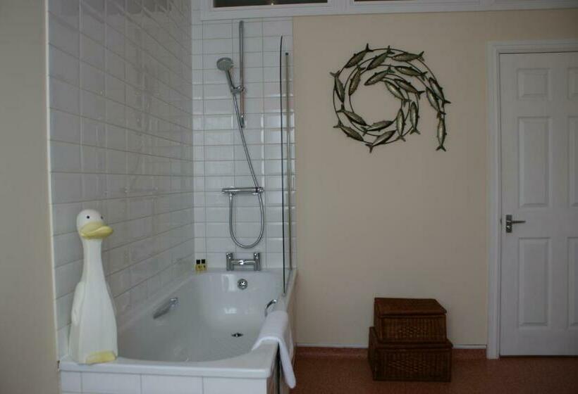 צימר 10to12 Folkestone