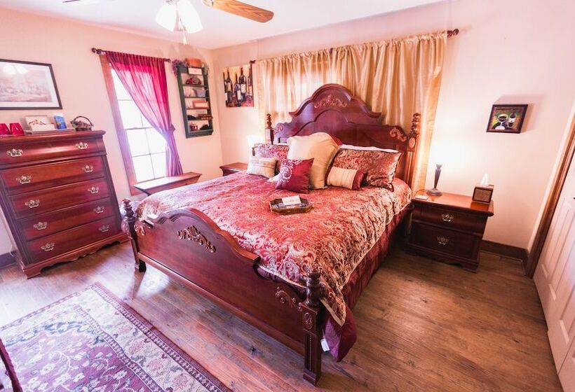 민박 Equinox Inn At Canyon Lake