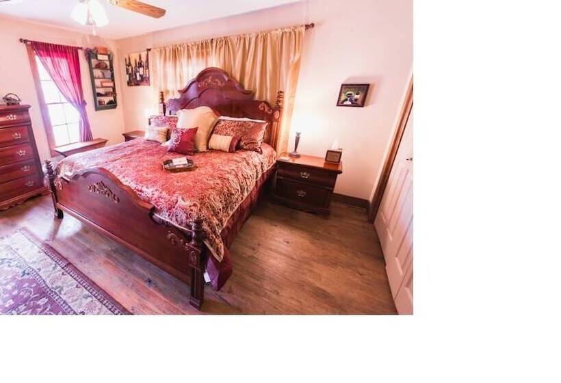 민박 Equinox Inn At Canyon Lake