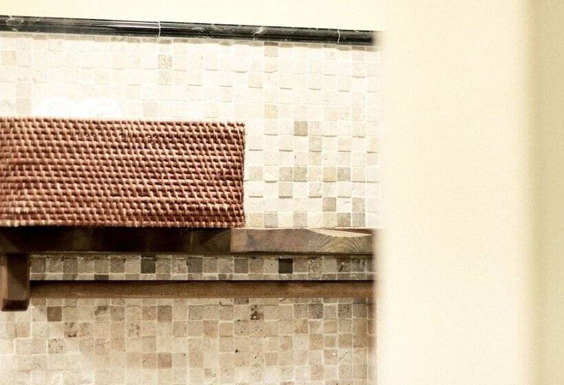 تختخواب و صبحانه Fanlin House