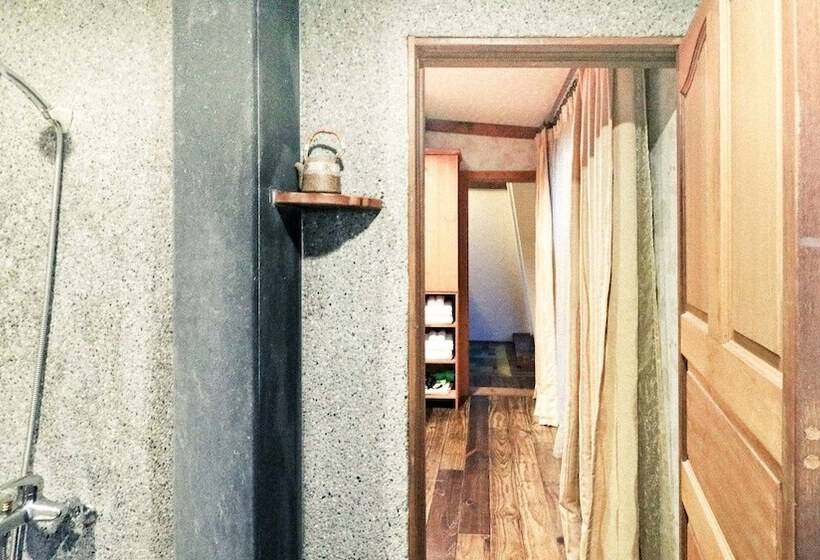 تختخواب و صبحانه Fanlin House