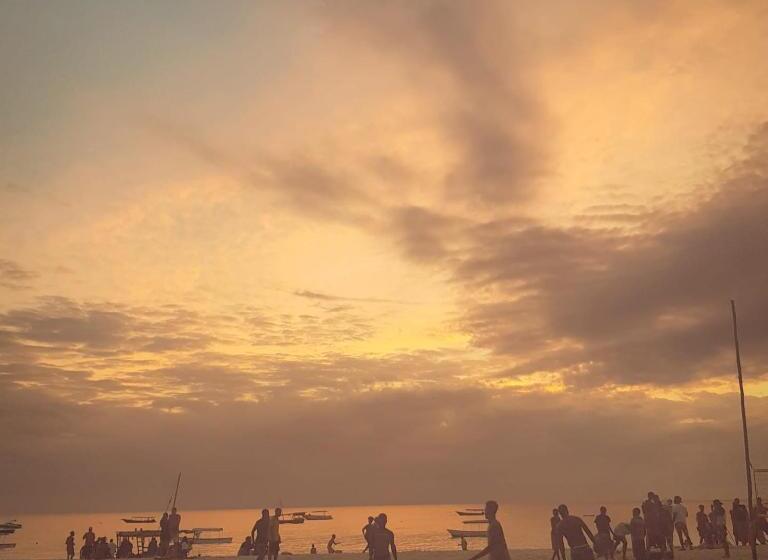 تختخواب و صبحانه Green S Nungwi