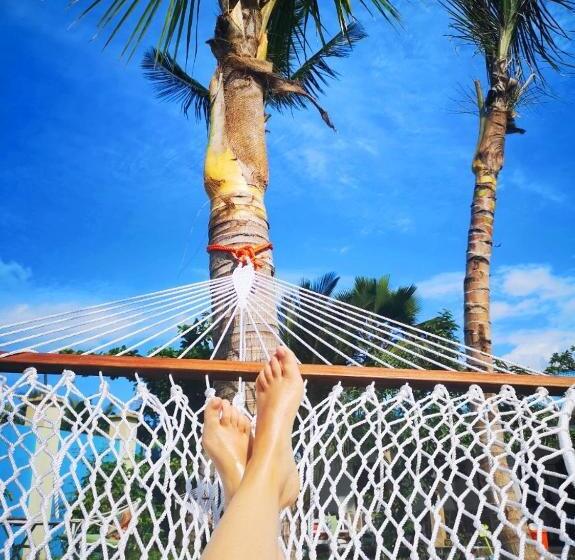 تختخواب و صبحانه Green S Nungwi