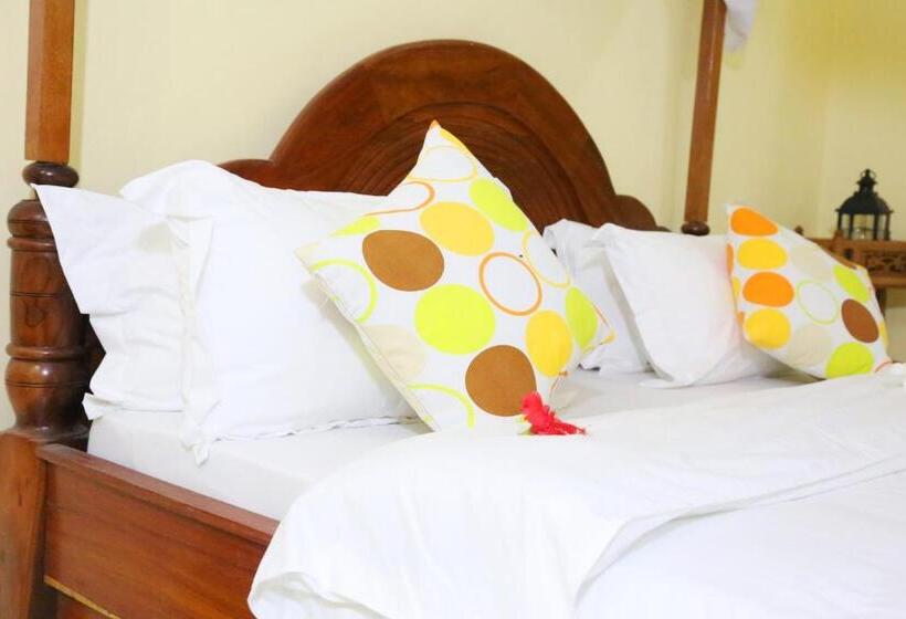 تختخواب و صبحانه Green S Nungwi