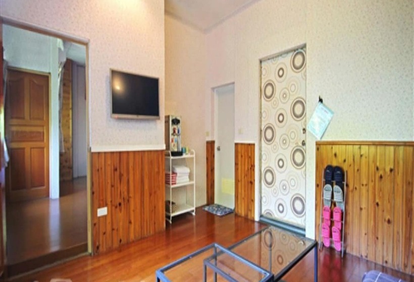 تختخواب و صبحانه Home Of The Fireflies