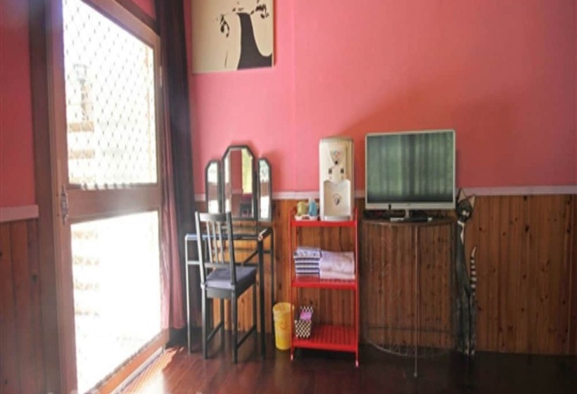 تختخواب و صبحانه Home Of The Fireflies