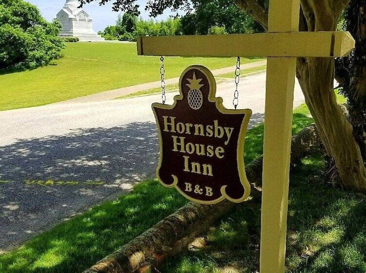 צימר Hornsby House Inn