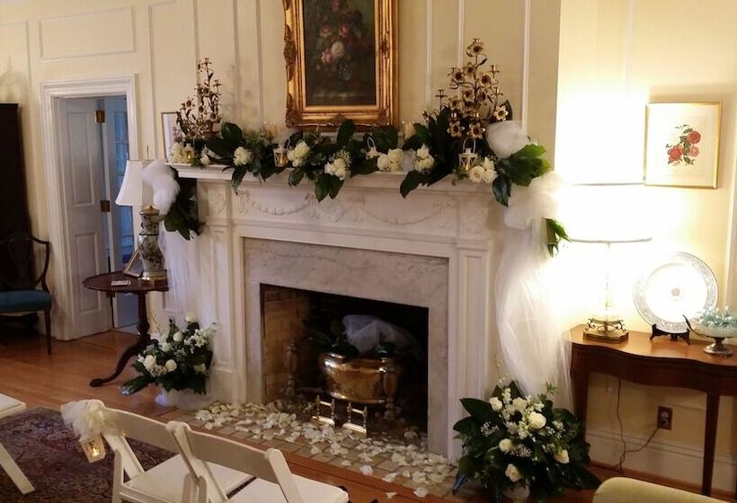 צימר Hornsby House Inn