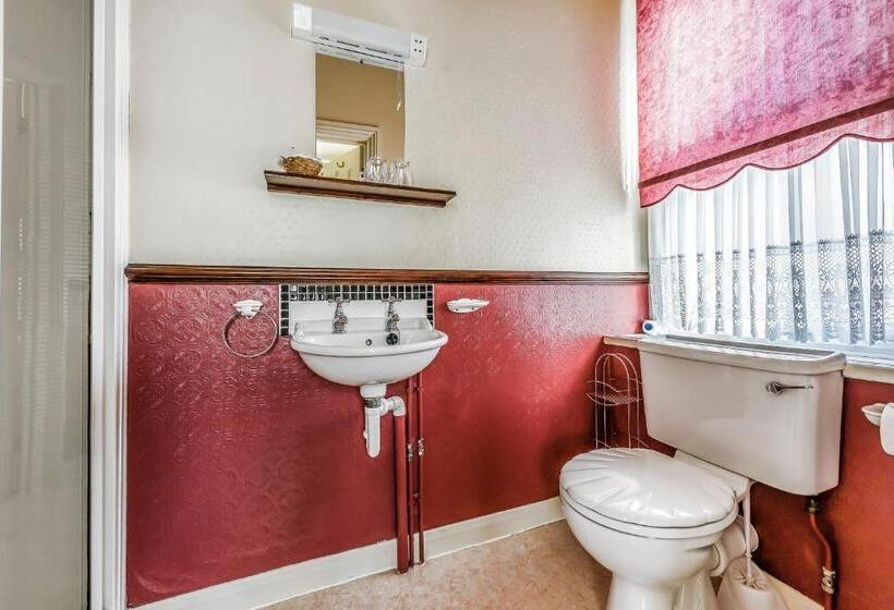 Bed and Breakfast Kenella House