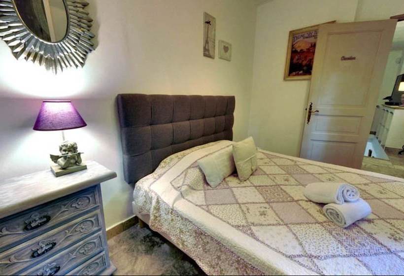 住宿加早餐  Le Mas Des 5 Fontaines. Chambres D Hôtes