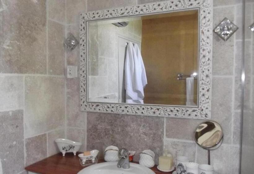 민박 Mas De La Coucourde