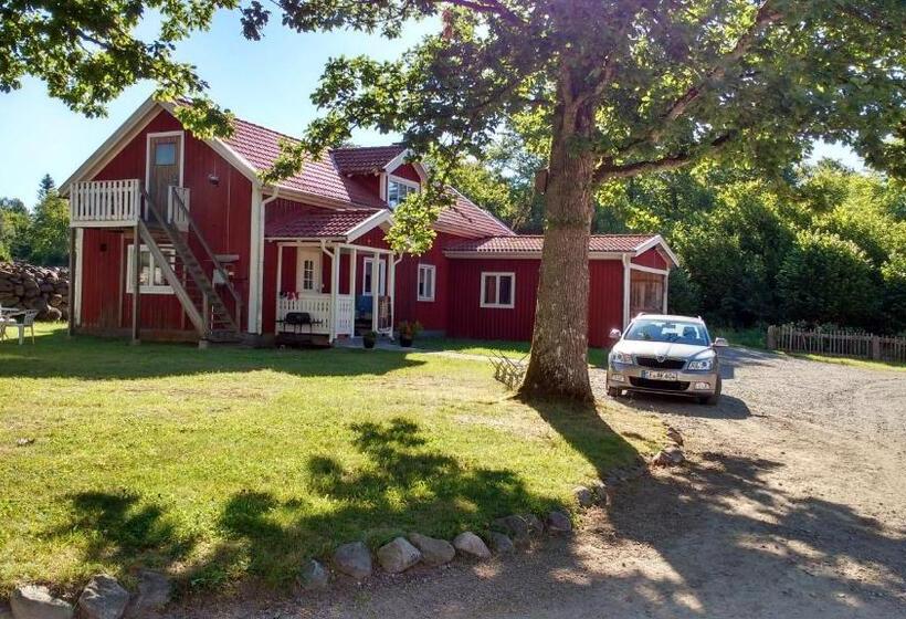 مبيت وإفطار Moshults Vandrarhem