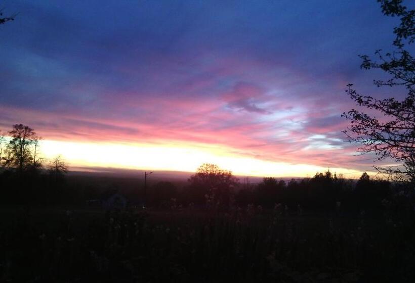 مبيت وإفطار Moshults Vandrarhem