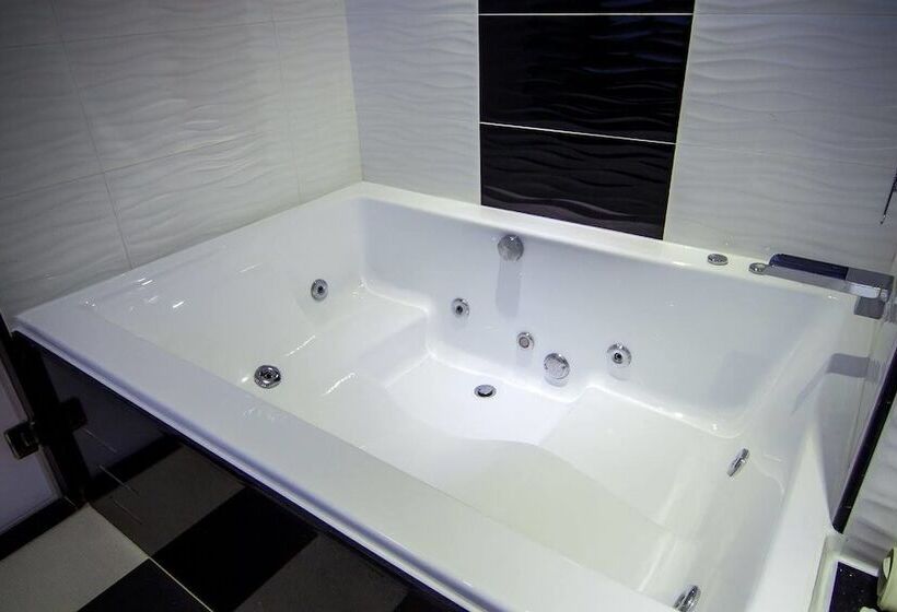 تختخواب و صبحانه Siangge Chuanfan Rock Resort