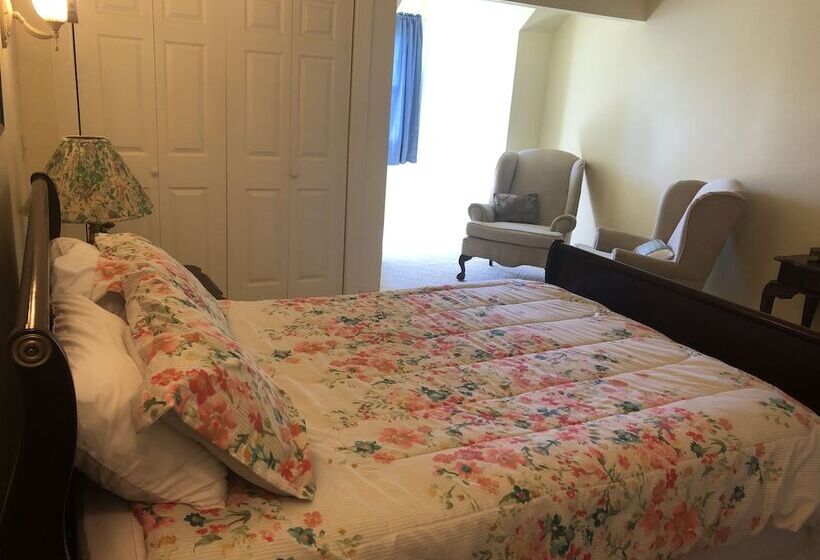 مبيت وإفطار The Abbé House Inn