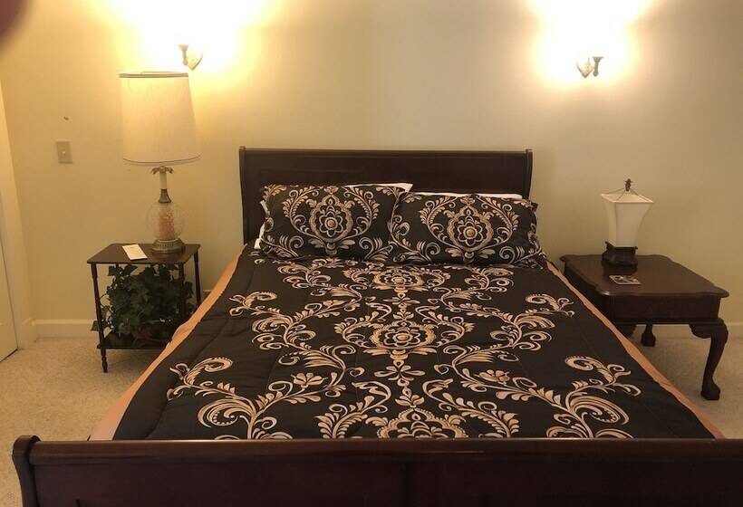 مبيت وإفطار The Abbé House Inn