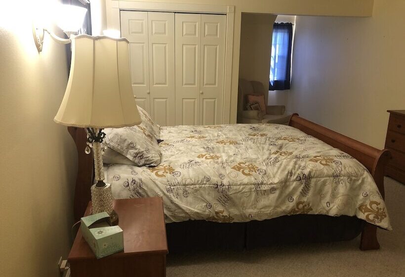 ベッドアンドブレックファースト The Abbé House Inn