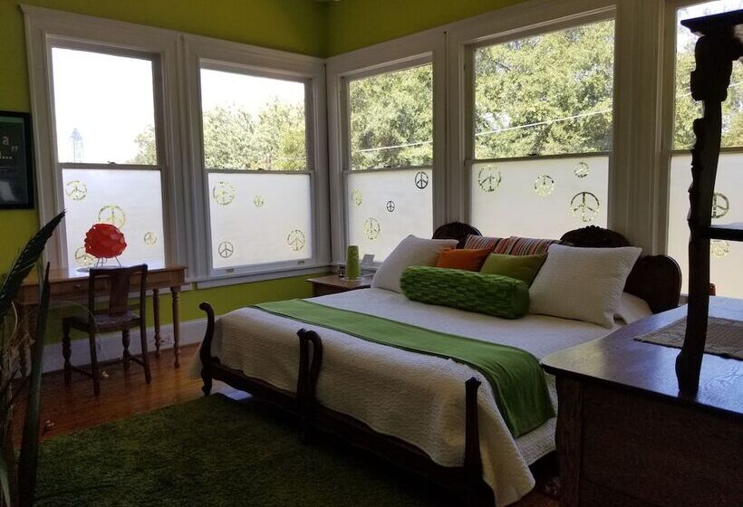 민박 The Peach House