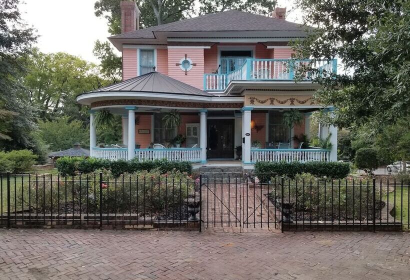 مبيت وإفطار The Peach House