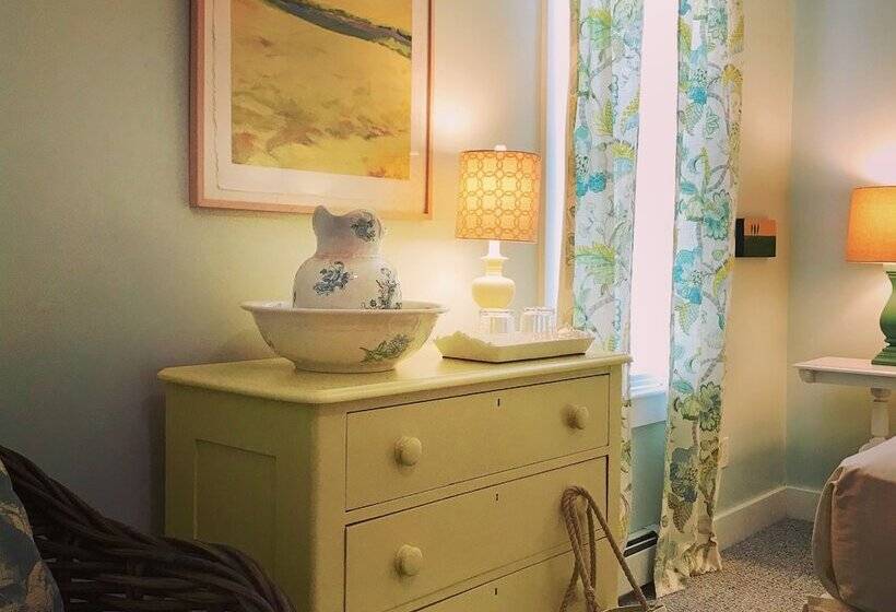 ベッドアンドブレックファースト Yellow House Inn