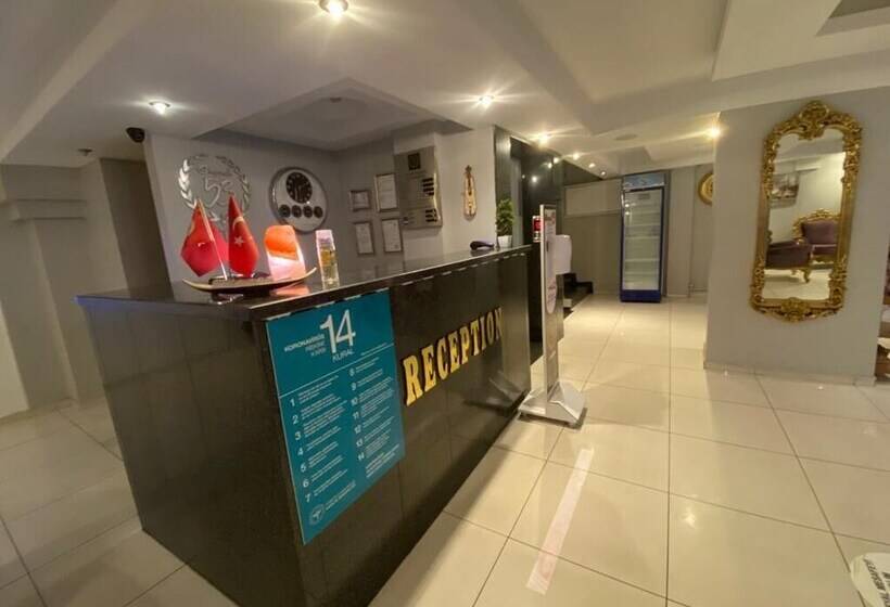 Grand Hotel 53