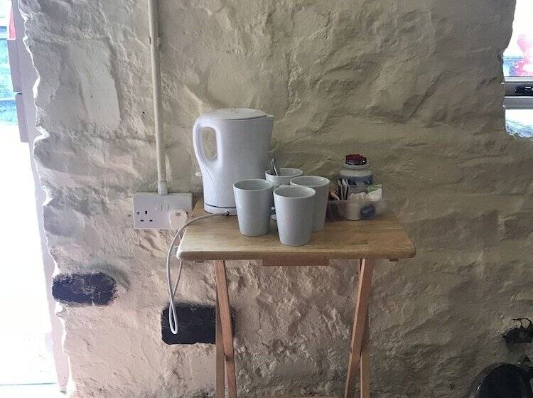 פונדק The Drewe Arms