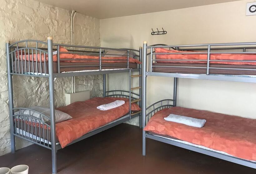 פונדק The Drewe Arms