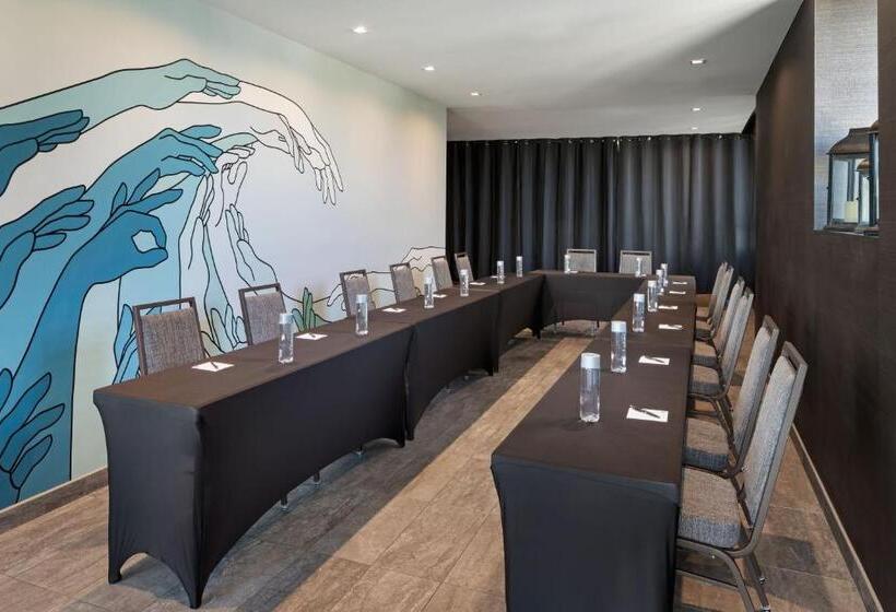 Ac Hotel By Marriott Beverly Hills