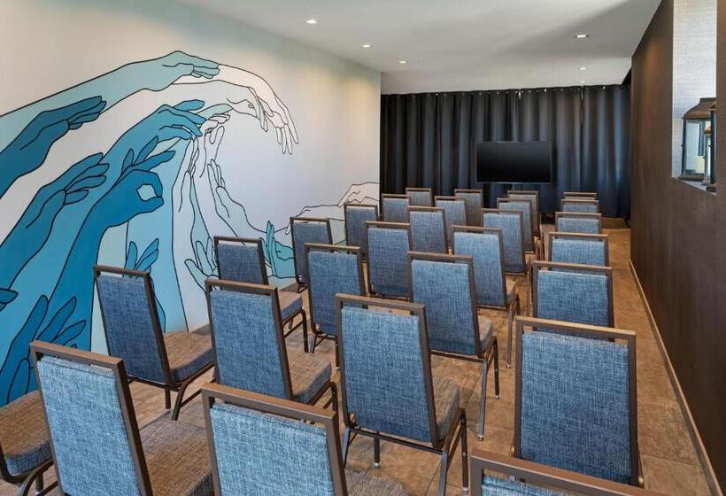 Ac Hotel By Marriott Beverly Hills