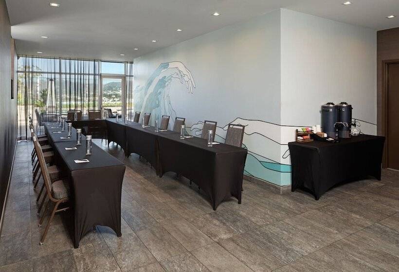 Ac Hotel By Marriott Beverly Hills