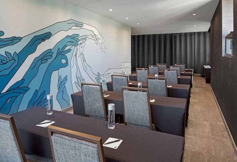 Ac Hotel By Marriott Beverly Hills