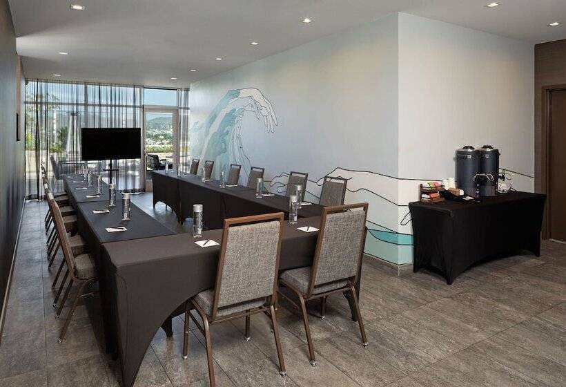 Ac Hotel By Marriott Beverly Hills