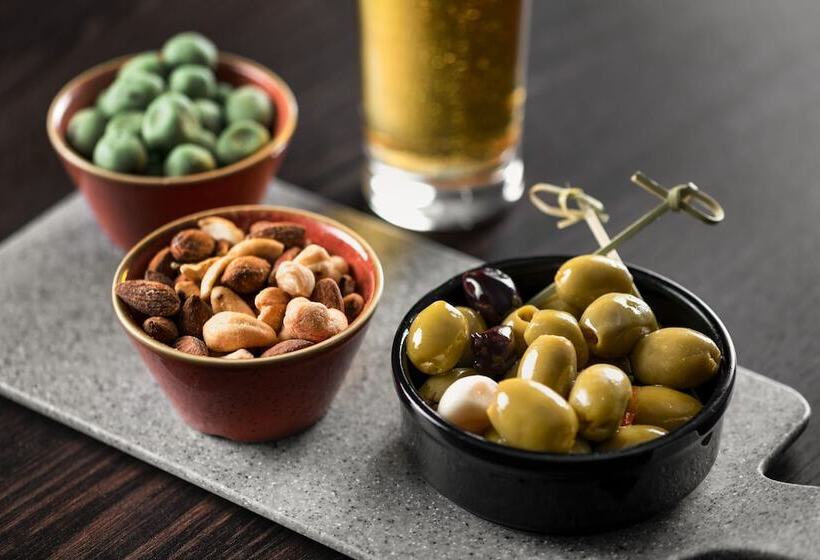 Ac Hotel By Marriott Manchester City Centre