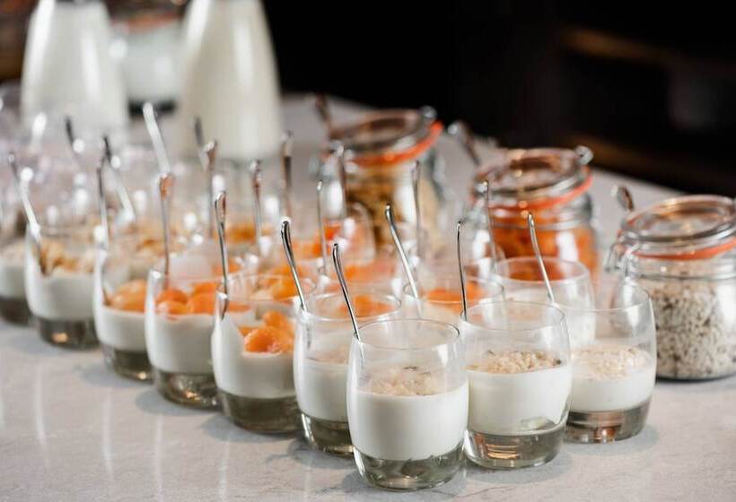 Ac Hotel By Marriott Manchester City Centre