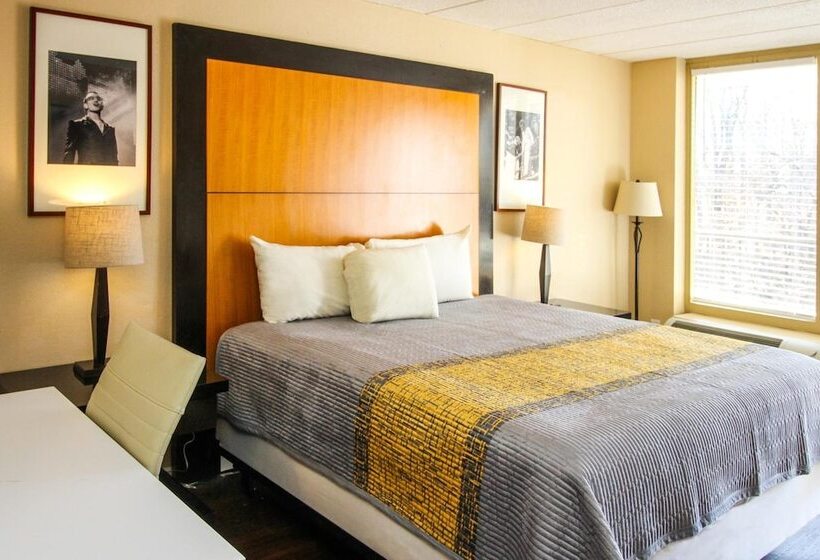 בית מלון כפרי Apm Inn And Suites