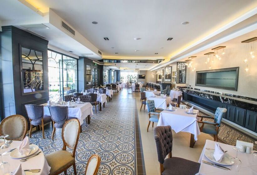 Aymi̇ra Hotel & Spa