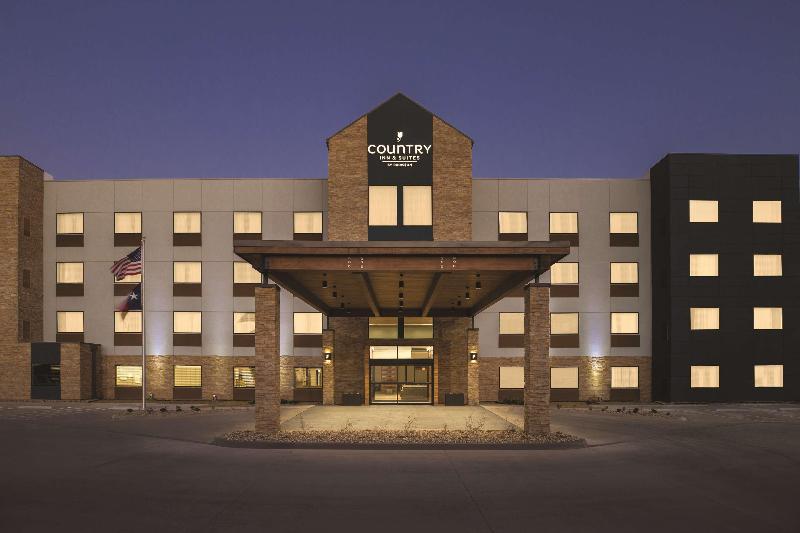Отель Country Inn & Suites By Radisson, Lubbock Southwest, Tx