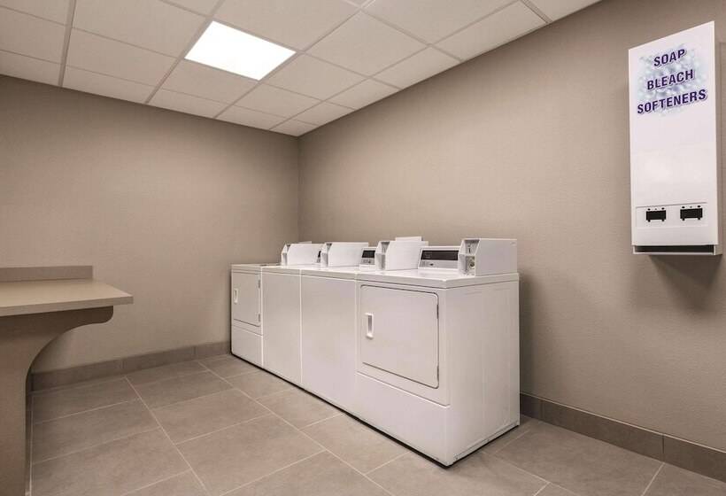 Отель Country Inn & Suites By Radisson, Lubbock Southwest, Tx